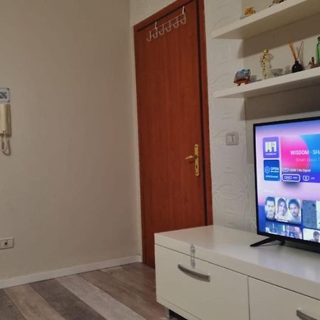 Ferienwohnung Liqeni Thate, Tirane Exterior foto